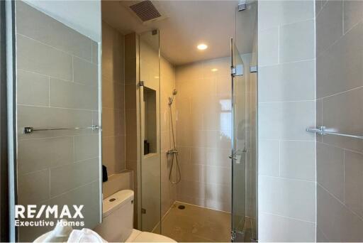 3 bedrooms newly renovated BTS Prompong