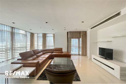 ให้เช่า 3 เตียง คอนโด ใน แอทธินี เรสซิเด้นซ์ (Athenee Residence)