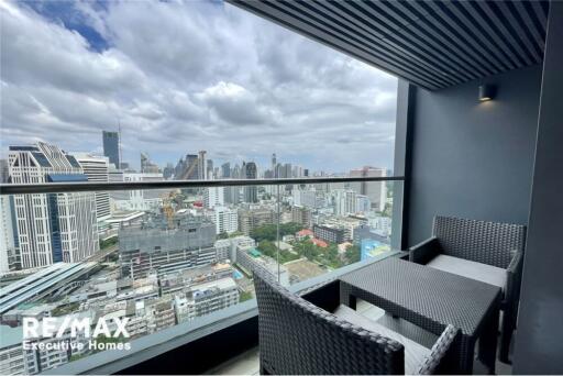 2 bedrooms for rent close to Asoke