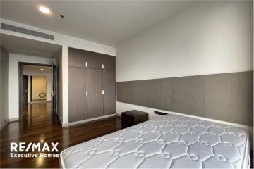 4 bedrooms apartment for rent near BTS Prompong