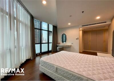 3 Bedrooms for Rent: Live in Luxury Near BTS Thonglor!