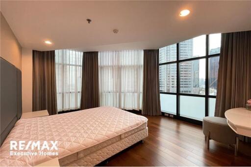 3 Bedrooms for Rent: Live in Luxury Near BTS Thonglor!