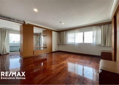 3 bedrooms Duplex for rent closed to BTS Nana