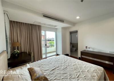 3 bedrooms apartment for rent near BTS Ekkamai