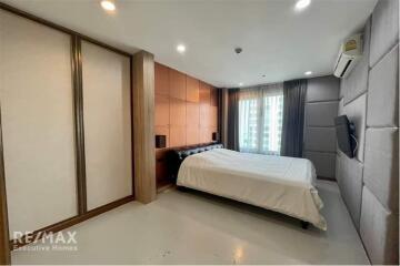 For Sale Duplex 3 Bedrooms High Floor at Villa Asoke