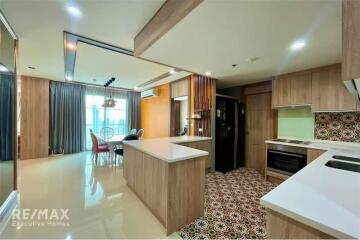 For Sale Duplex 3 Bedrooms High Floor at Villa Asoke