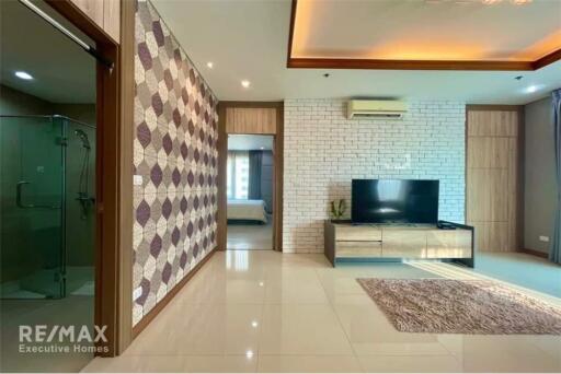 For Sale Duplex 3 Bedrooms High Floor at Villa Asoke