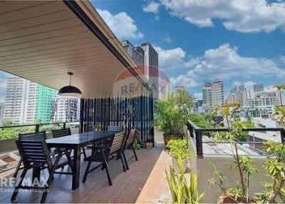 For rent penthouse pet friendly 2 bedrooms with private terrace in Sukhumvit 31