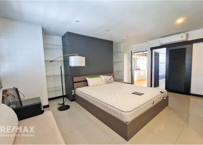 For rent penthouse pet friendly 2 bedrooms with private terrace in Sukhumvit 31