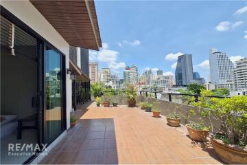 For rent penthouse pet friendly 2 bedrooms with private terrace in Sukhumvit 31