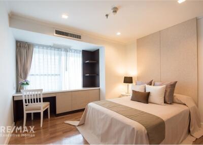 For Rent Spacious new renoavted 4 bedrooms with balcony in Sukhumvit 16 close to Park