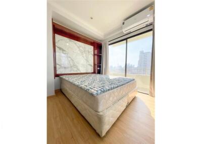 For Sale new renovate 2 bedrooms corner unit on 14 floor@Saranjai Mansion