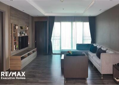 Last unit 4+1 bedrooms high floor with great amenities in Sukhumvit 39