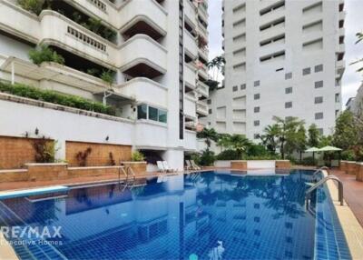 Spacious & Homely 3BR Apartment for Rent Asoke