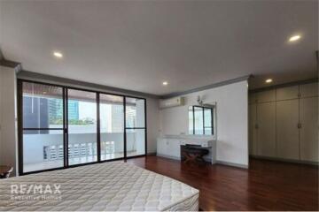 Spacious & Homely 3BR Apartment for Rent Near NIST International School in Asoke