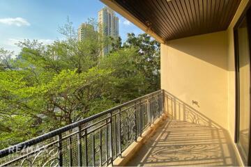 Prime Sukhumvit 31 - 2BR Pet-Friendly Condominium in the Phrom Phong area