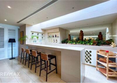 Luxurious 4-Bedroom Penthouse for Rent near BTS Ekkamai - Baan Ananda, Sukhumvit 61