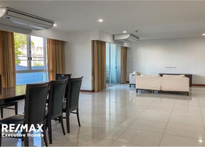 Luxury 2-Bedroom Unit, Pet-Friendly, Sukhumvit 63.