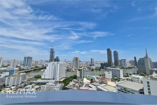 River view 1-BR condo for sale at State Tower.