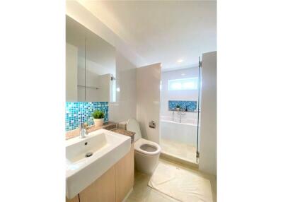 For Sale 3 Beds condo near BTS On-nut.,Residence 52