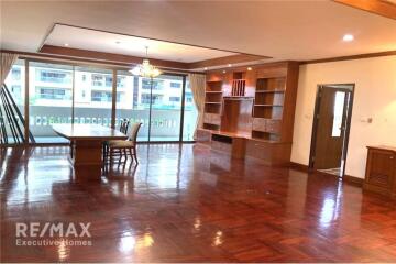 Room For Rent 3 Bed 3 Bath at Sukhumcit 23 Asok BTS