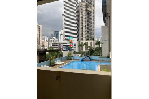 Room For Rent 3 Bed 3 Bath at Sukhumcit 23 Asok BTS