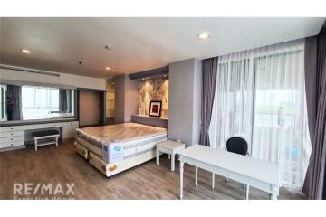 For rent - New renovated 3 Bedrooms - 15 floor - Polo Park - Lumpini Park