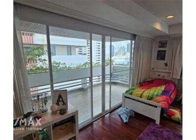 Pet Friendly - Penthouse 4 Bedrooms - High rise apartment - Asoke