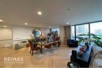Under Market Price !!  Foreign Quota - 3+1 Bed with Balcony - Stunning Canal View -  Park Court Sukhumvit 77.