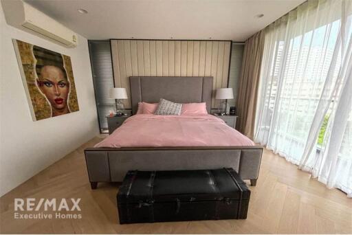 Under Market Price !!  Foreign Quota - 3+1 Bed with Balcony - Stunning Canal View -  Park Court Sukhumvit 77.