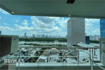 Luxyry lake view 3 bedrooms pet friendly in Asoke