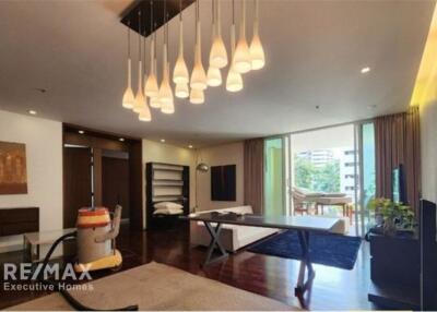 Apartment - for rent ! spacious 3 bedrooms with balcony - Sukhumvit 20