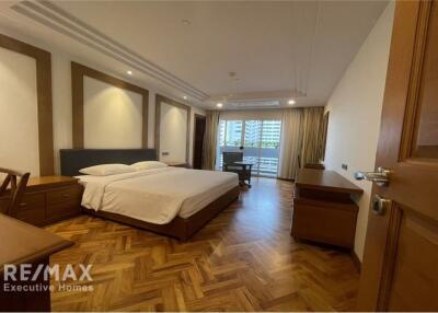 Newly Renovated 3 Bedroom Pet-Friendly Apartment Near BTS Nana!