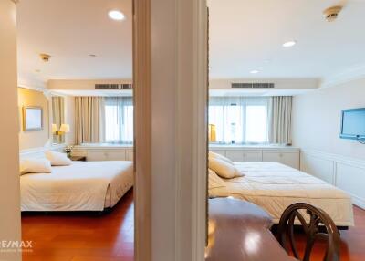 Available ! Stunning - Penthouse 4 Bedrooms on top floor Serviced apartment Sukhumvit 10.