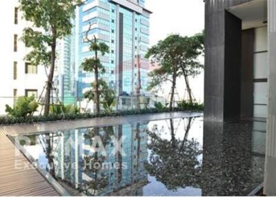 Newly Renovated 2 Bedrooms with balcony on 19 floor at - The Met - For Rent