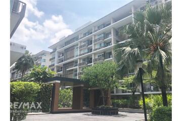 Loft-Style Unit: 3 Beds, 3 Baths with Smart Features at The Clover, Thonglor