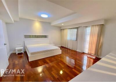 For Rent: Pet friendly apartment 3 Bedrooms in Asoke-Nana
