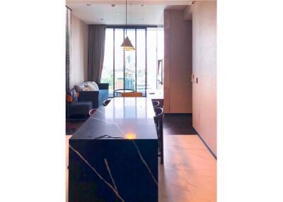 Stunning 2 Bedroom Condo with Premium Amenities in Thonglor