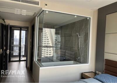 Ashton Asoke - 2 Bedrooms, 2 Bathrooms, and Breathtaking Panoramic Views!