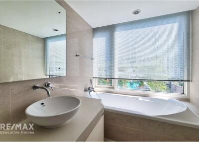 Luxurious 21 Bedroom Condo with High Floor Views, Only 9 Mins Walk to BTS Phrom Phong at Baan Siri 24