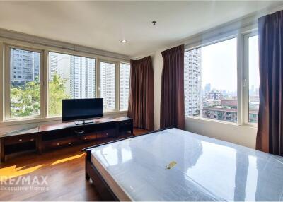 Luxurious 21 Bedroom Condo with High Floor Views, Only 9 Mins Walk to BTS Phrom Phong at Baan Siri 24