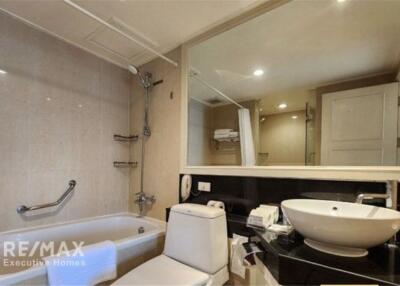Promotion: Spacious 3-Bedroom Serviced Apartment in Sukhumvit Soi 10