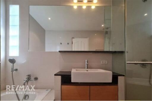 Pet-Friendly and Spacious 3-Bedroom Apartment in Sukhumvit Soi 31