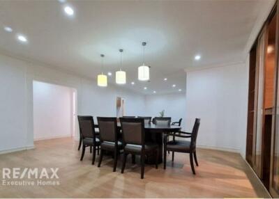 Pet-Friendly and Spacious 3-Bedroom Apartment in Sukhumvit Soi 31