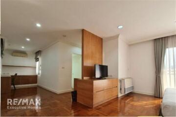 Pet-Friendly and Spacious 3-Bedroom Apartment in Sukhumvit Soi 31