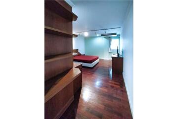 Pet friendly 2 bedrooms in Sukhumvit Soi 12