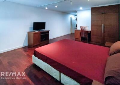 Pet friendly 2 bedrooms in Sukhumvit Soi 12