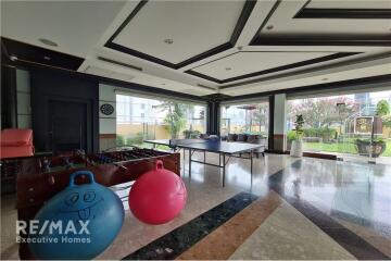 **Luxury Condo Living in Sukhumvit, Bangkok**