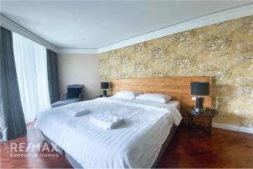 Spacious Apartment in Prime Sukhumvit 3 - 3 Beds, 2 Baths, 170 Sqm