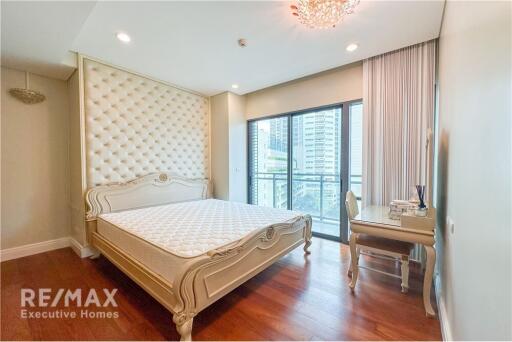 For Rent : Bright Sukhumvit 24 -  Modern 2 Bedroom  in the Heart of Sukhumvit